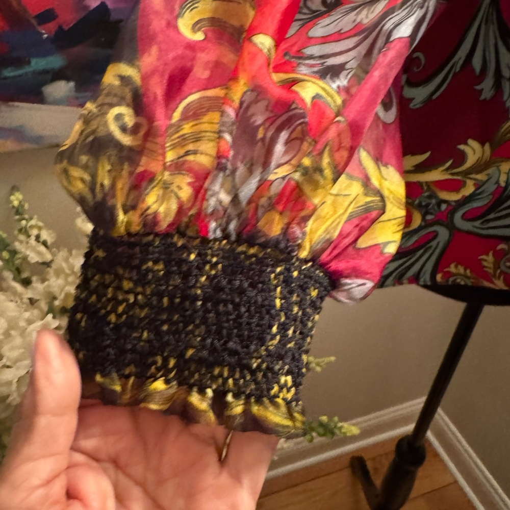 Alice & Olivia  Women's Red and Gold Baroque Print Blouse NWOT $395 retail - Picture 14 of 14
